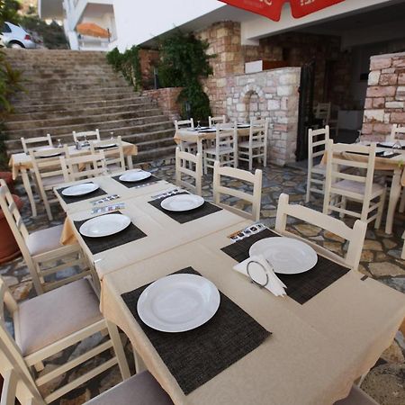 Hotel Prishtina Саранда Экстерьер фото