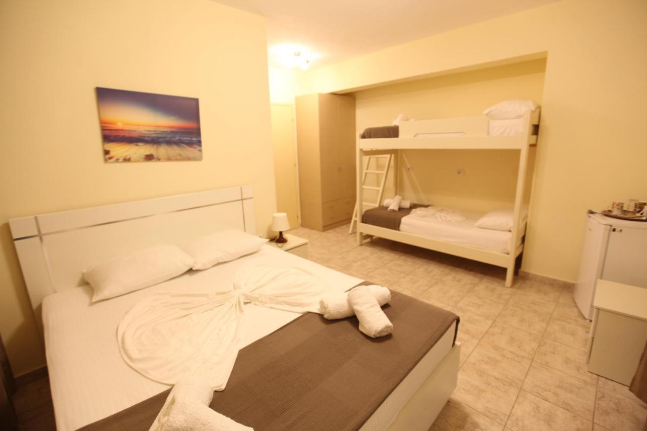 Hotel Prishtina Саранда Экстерьер фото