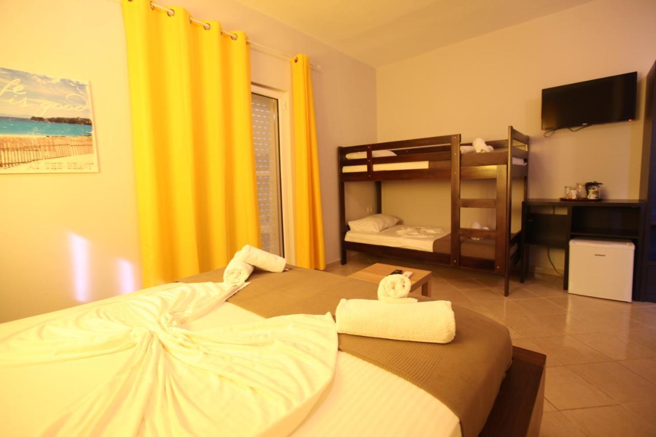 Hotel Prishtina Саранда Экстерьер фото