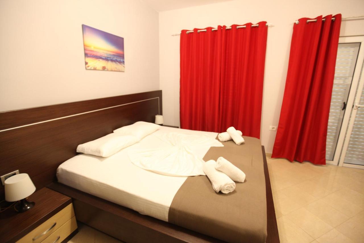 Hotel Prishtina Саранда Экстерьер фото